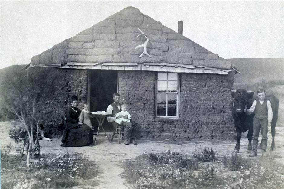 A homestead and family west of Callaway, Nebraska, between 1886 and 1912.